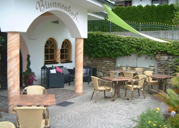ホテル Brunnenhof