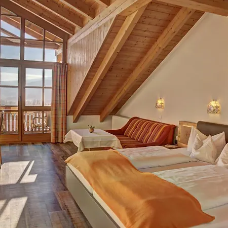 Brunnenhof 3*